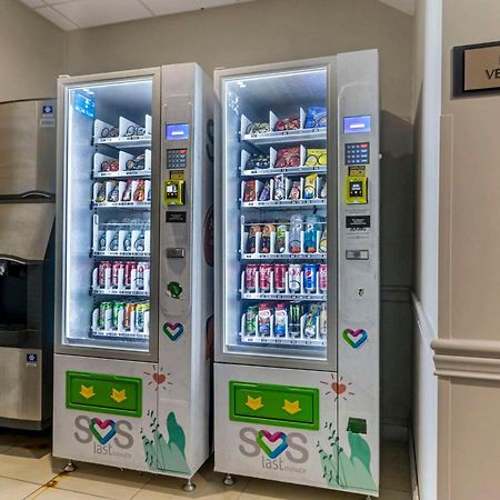 Country Inn & Suites By Radisson, Tampa Airport North, Fl Buitenkant foto