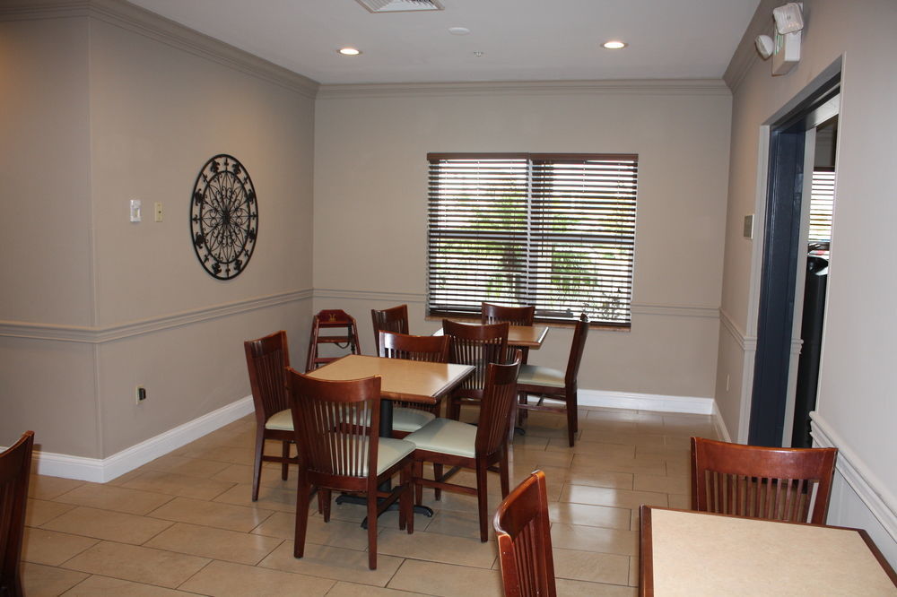 Country Inn & Suites By Radisson, Tampa Airport North, Fl Buitenkant foto